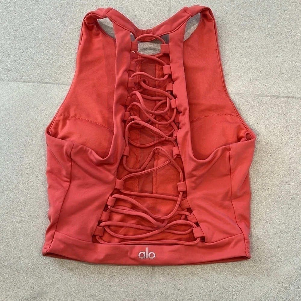 Alo Yoga Movement Bra!